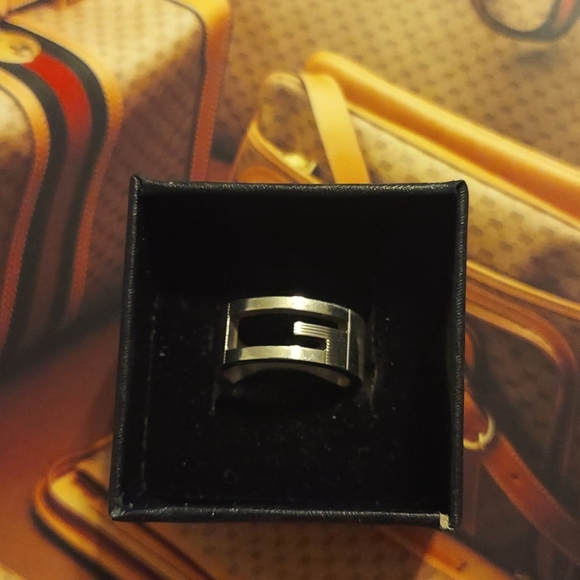 Amazing Gucci cut out ring, 925 silver unisex, early 90's EVC!